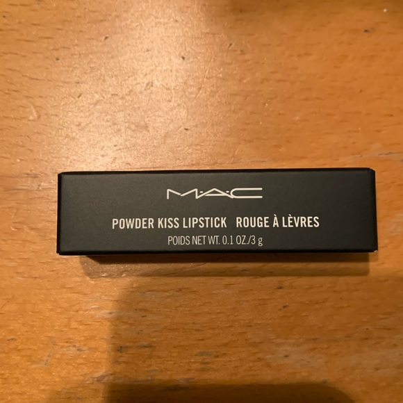 ✨5X HP✨🌺 2/$20 MAC Powder Kiss Lipstick in Werk - Picture 3 of 7